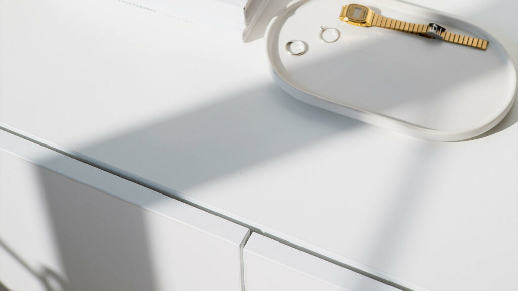 Chest of drawers for jewelry