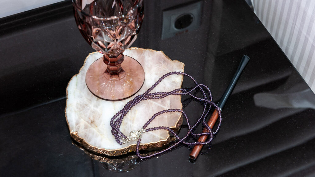 how to store jewelry in a small drawer