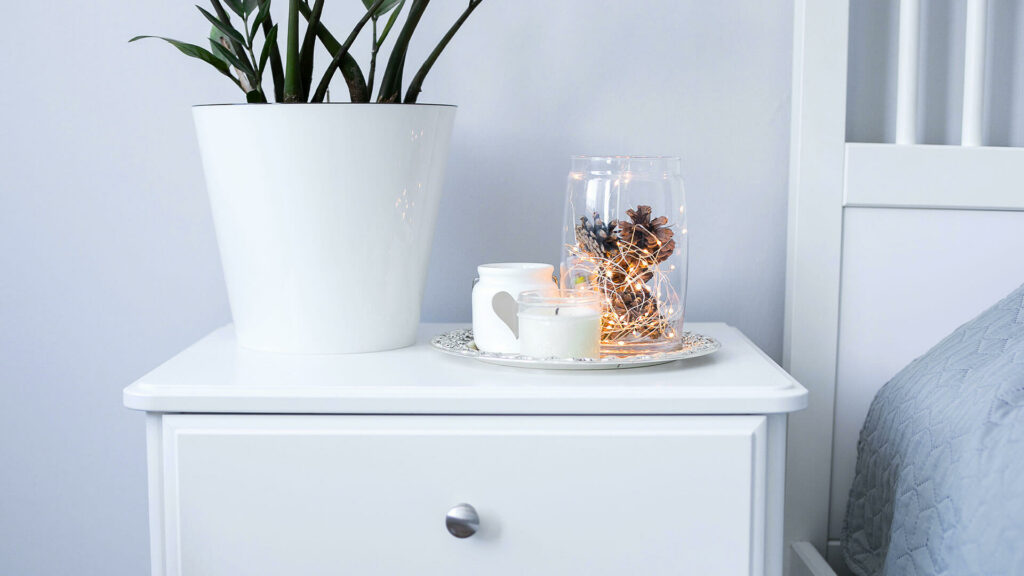 how to store jewelry in a small drawer